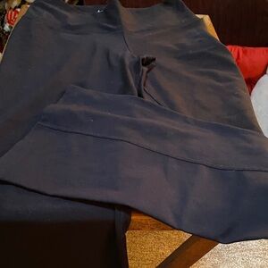 Black Leggings-small dri fit flare leg